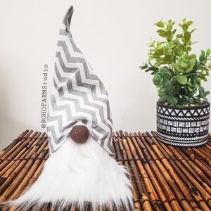 GNOME GRAY GREY CHEVRON FARMHOUSE DECOR SHELF TRAY